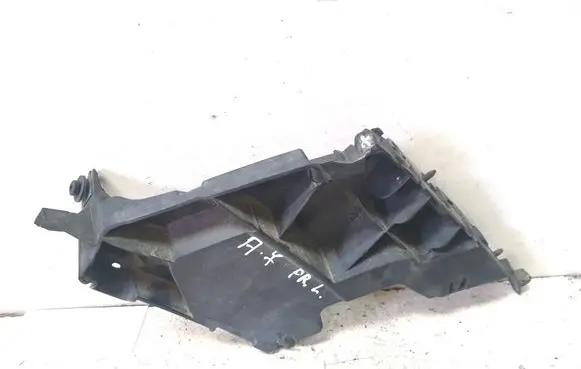 Audi A7 S7 4G Front bumper mounting bracket 4G8807283C