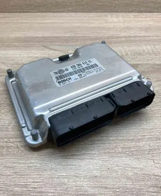Volkswagen PASSAT B7 Engine control unit/module ECU 038906019KC 0281011204