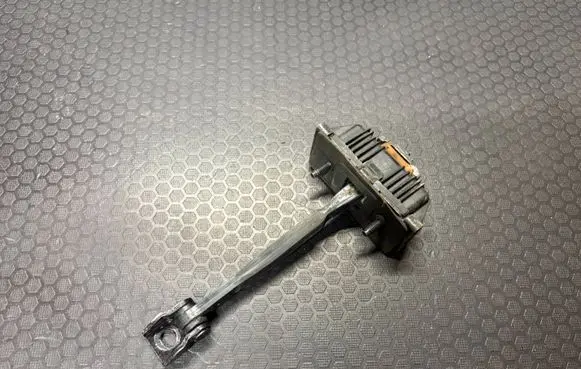 Jaguar XF X250 Rear door check strap stopper 8X23F27200AB PA66 C8Q9A