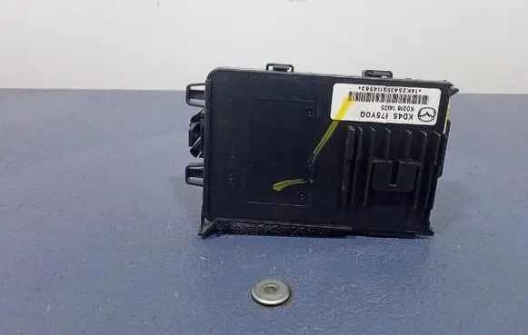 Mazda 3 II Comfort/convenience module KD45675Y0G