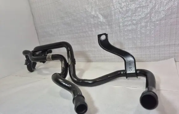 Volkswagen Touran II Engine coolant pipe/hose 03L121151L
