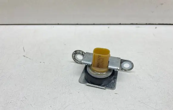 BMW 7 E65 E66 Acceleration sensor 6776214