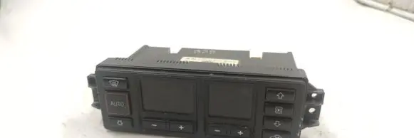 Audi A4 S4 B5 8D Climate control unit 8l0820043b