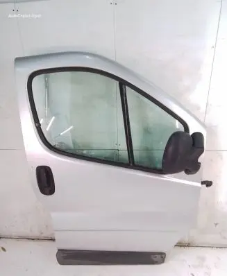 Opel Vivaro Front door