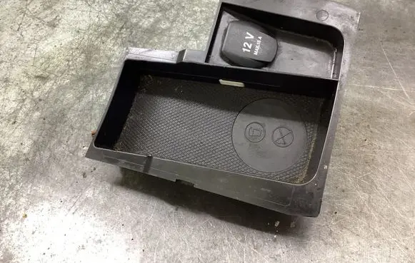 Mercedes-Benz A W169 Cup holder front 750016010 106893E0A