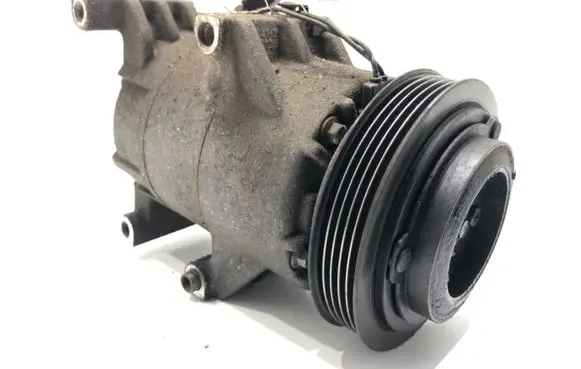 Hyundai ix20 Air conditioning (A/C) compressor (pump)