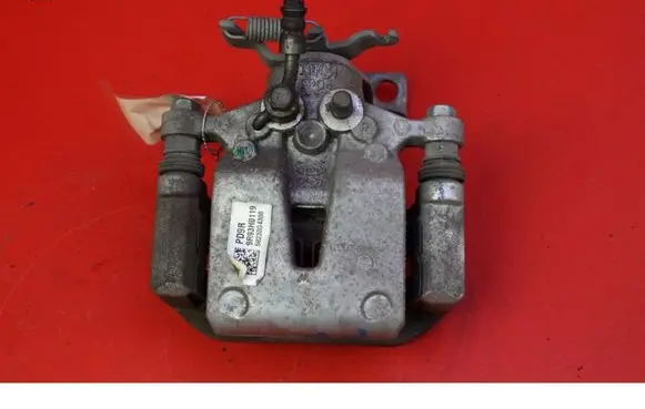 Hyundai i30 Rear brake caliper 58230G4300