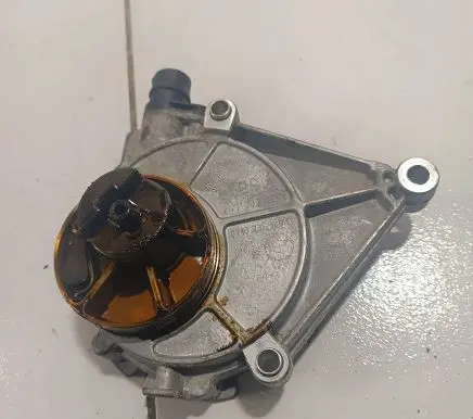 BMW X5 F15 Vacuum pump 247002015 0710336189