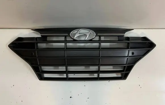 Hyundai Elantra VI Front grill 86352F2AA0 86350F2AB0