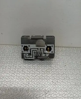Citroen Xantia Tail light bulb cover holder D2223