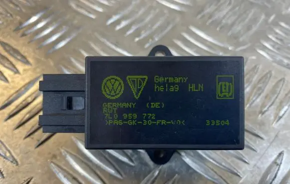 Volkswagen Touareg I Seat heating relay 7L0959772 33504