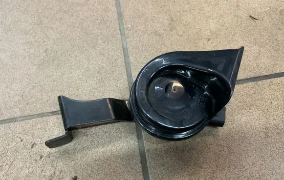 Audi A6 S6 C7 4G Horn signal 4G0951221