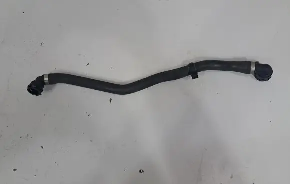 BMW 4 F32 F33 Engine coolant pipe/hose 7624676