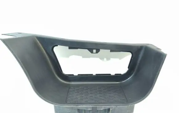 Iveco Daily 6th gen Front sill trim cover 5801869292