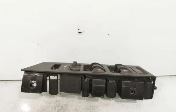 Volvo V70 Electric window control switch 30773269