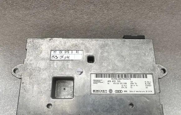 Audi A6 S6 C6 4F MMI control unit 4F0910729Q 4E0035729