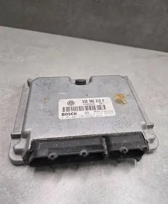 Volkswagen PASSAT B5 Engine control unit/module 038906018P 28SA3504 0281001720
