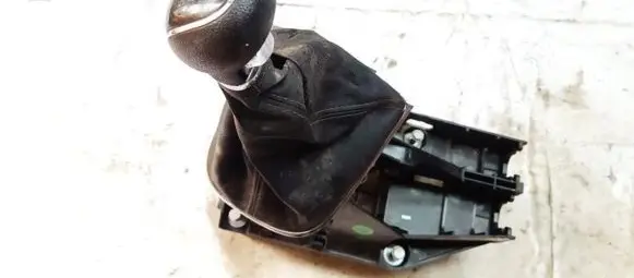 Gear shifter/selector