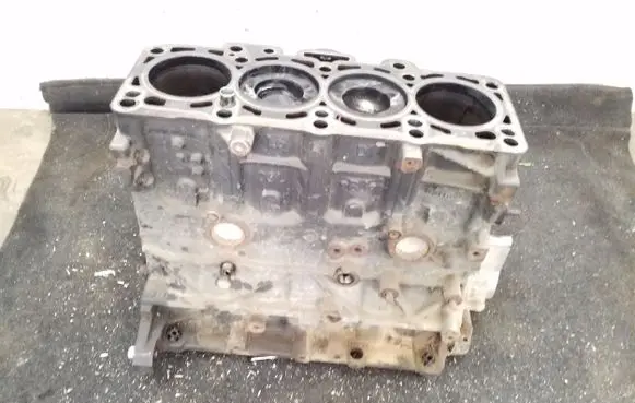 Skoda Superb B6 (3T) Engine block CAYT CAY