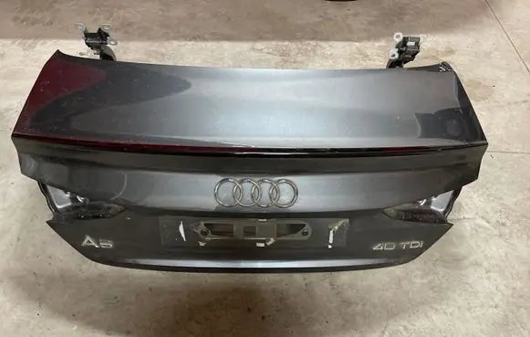 Audi A5 Tailgate/trunk/boot lid