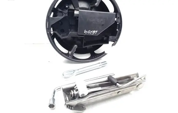 Mercedes-Benz C W204 Lift Jack A0005845207 A2048980007 A2125800418