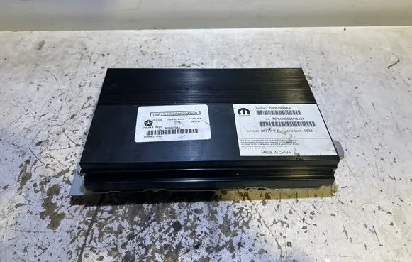 Jeep Cherokee Sound amplifier 05091999AA 26777Y TE1AA0635R3427