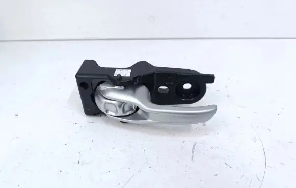 Jeep Cherokee Rear door interior handle C37091103