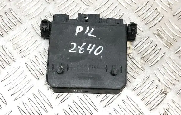 Mercedes-Benz E W210 Door central lock control unit/module 2088201226 351475