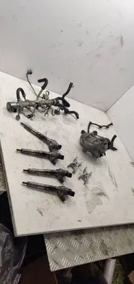 Volkswagen PASSAT B8 Fuel injection system set 04L130755D 04L089G 04L130277AE