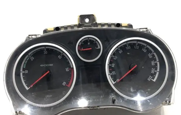 Opel Corsa D Speedometer (instrument cluster) 13281901