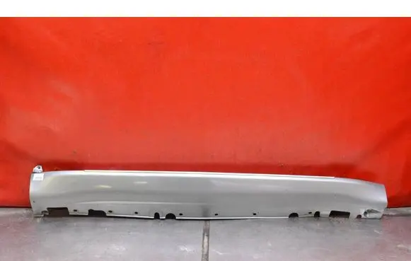 BMW X5 E70 Front sill (body part) 7163556