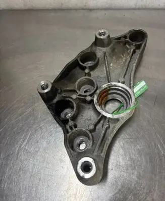 Mercedes-Benz CLS C257 Gearbox mount A6420140500