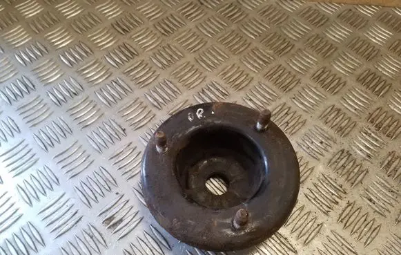 Mitsubishi Pajero Coil spring mount 