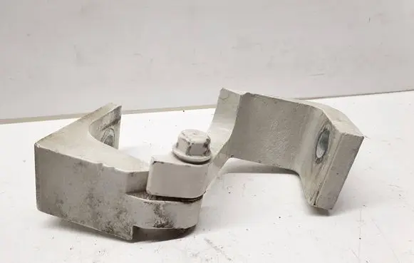 Volkswagen Multivan T5 Front door upper hinge 7H0331401A