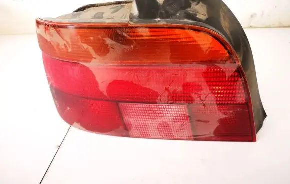 BMW 5 E39 Rear/tail lights 8358031 2vp00724001