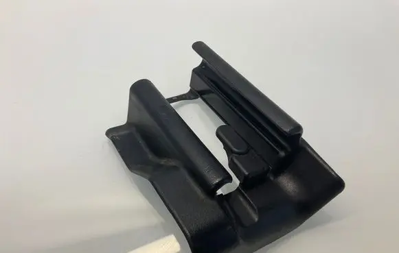 Mercedes-Benz CLS C219 Front passenger seat rail trim 2119192620 77020006 A2119192620