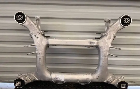 BMW 5 G30 G31 G38 Rear subframe 6861201
