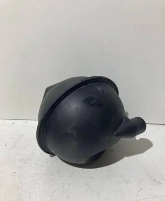 Skoda Octavia Mk2 (1Z) Vacuum air tank 7M0129808 97VW9J442AA