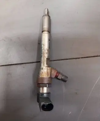 Renault Scenic II - Grand scenic II Fuel injector 8200380253