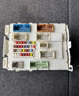 Ford Focus Fuse module SAEJ1690