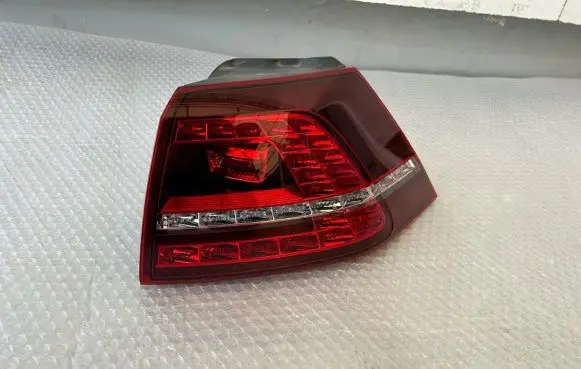 Volkswagen Golf VII Rear/tail lights 5G0945208