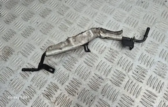 Volkswagen Golf VII Engine coolant pipe/hose 04L121070D