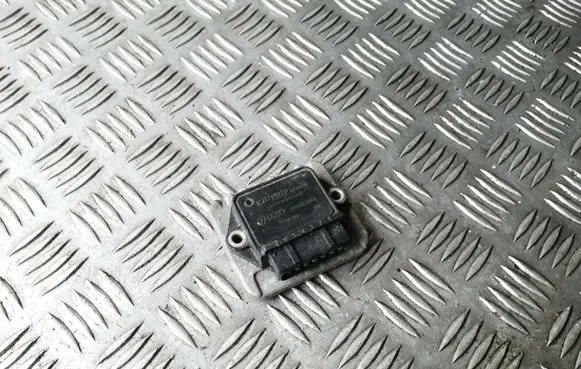 Volkswagen Golf II Ignition amplifier control unit 191905351B