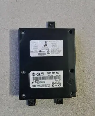 Skoda Octavia Mk2 (1Z) Bluetooth control unit module 5K0035730 100022600303