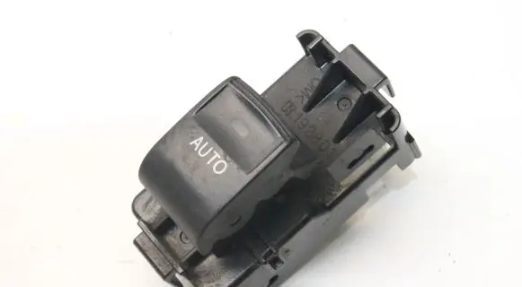 Toyota Prius (XW30) Electric window control switch