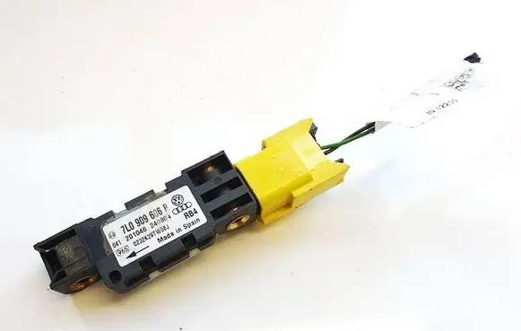 Volkswagen Touareg I Airbag deployment crash/impact sensor 7L0909606N 201046