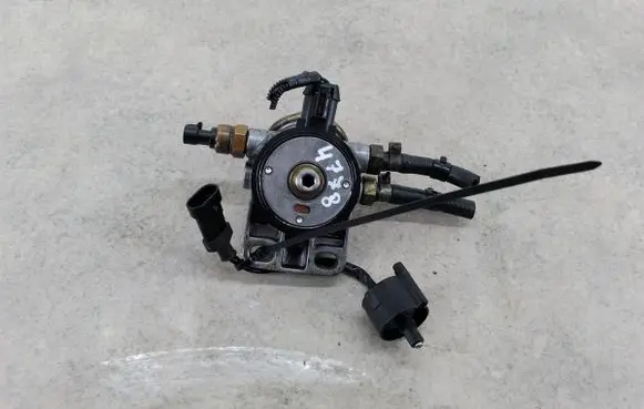 KIA Sorento Fuel filter bracket/mount holder 0450126264