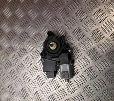 KIA Optima Front door window regulator motor 82460D4000