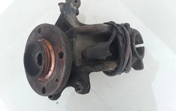 Peugeot 207 Front wheel hub