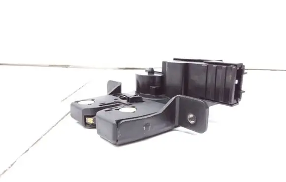 Renault Vel Satis Tailgate/trunk/boot lock/catch/latch 8200061476C